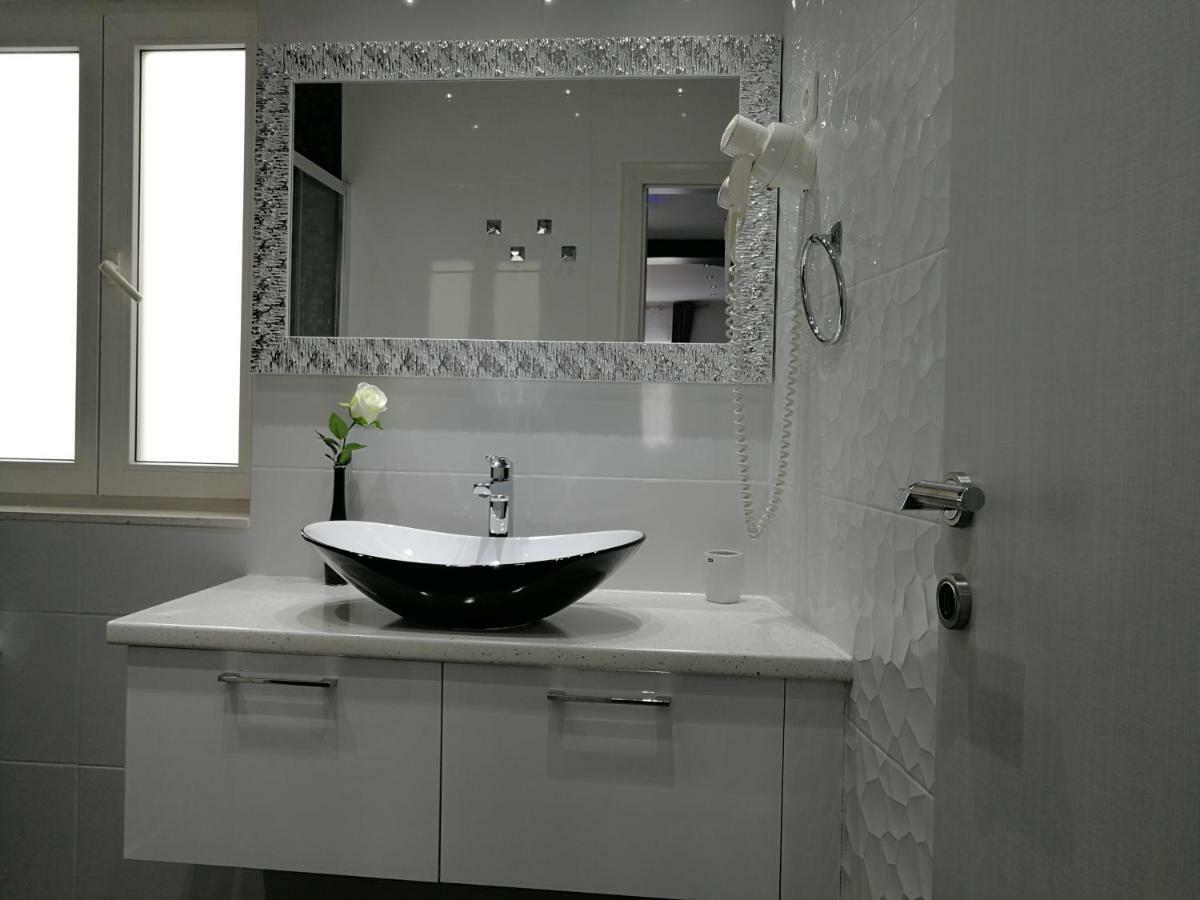 Palladium II City Center Apartments Makarska Bagian luar foto